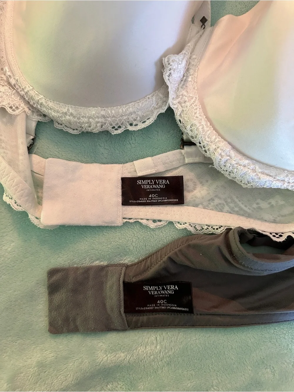 Simply Vera Vera Wang Taupe Geometric Underwire T-Shirt Bra Bundle